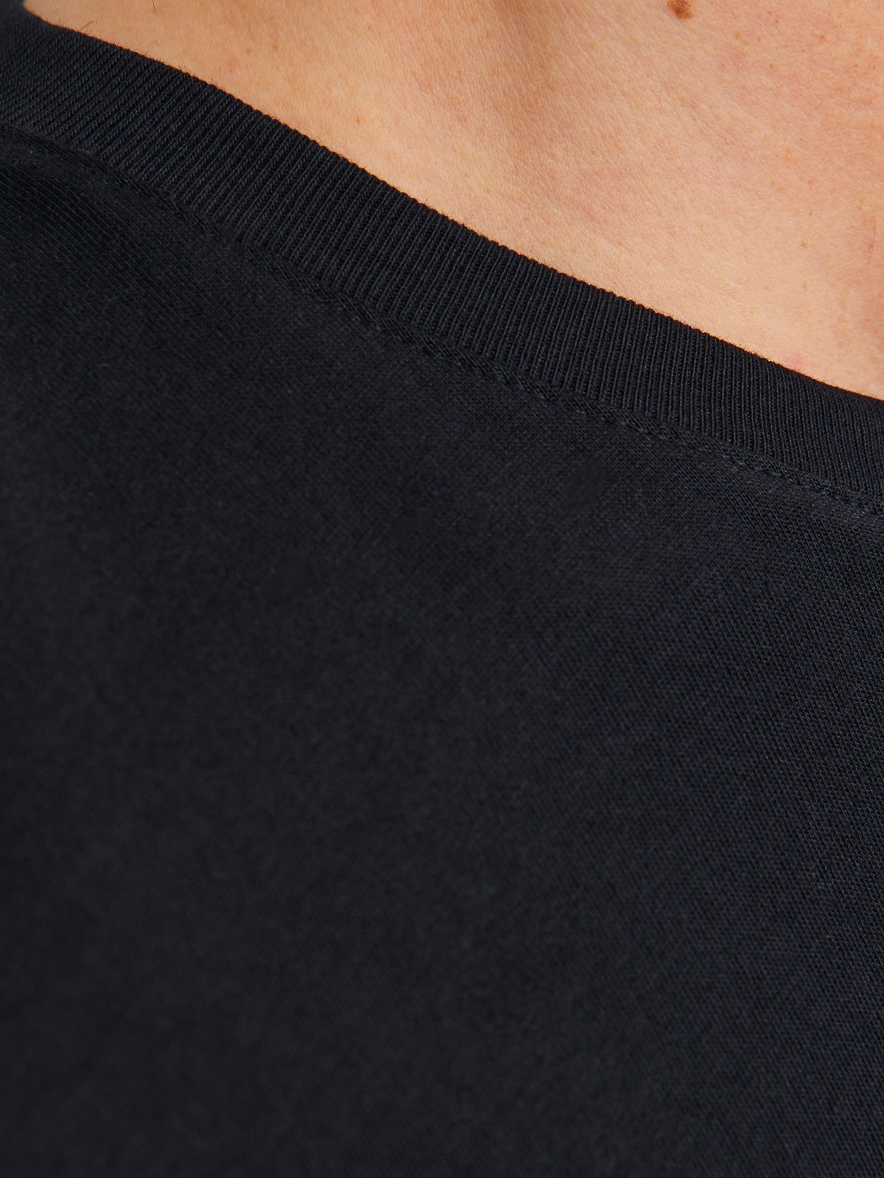 Jack & Jones Erkek Gögüs Baskili Tisört - Corplogo -Black - 12233999