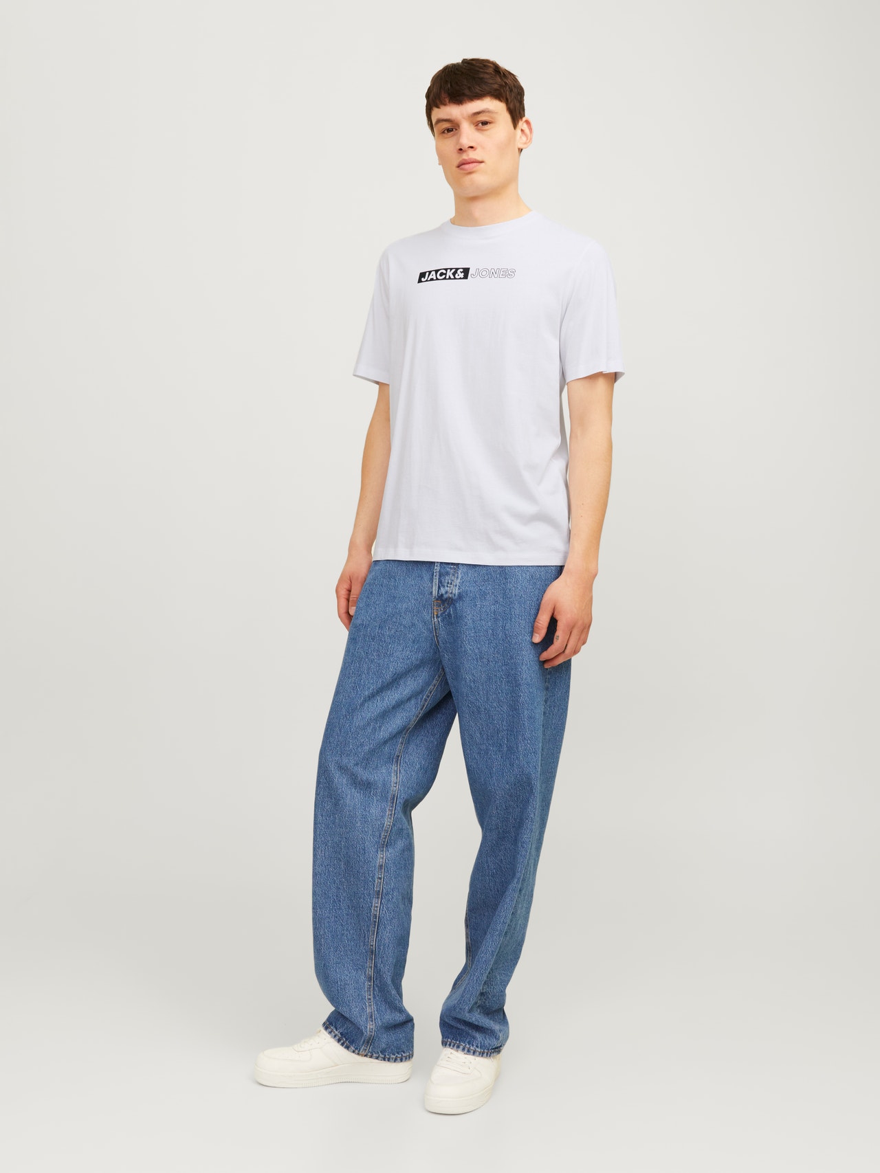 Jack & Jones Erkek Gögüs Baskili Tisört - Corplogo -White - 12233999