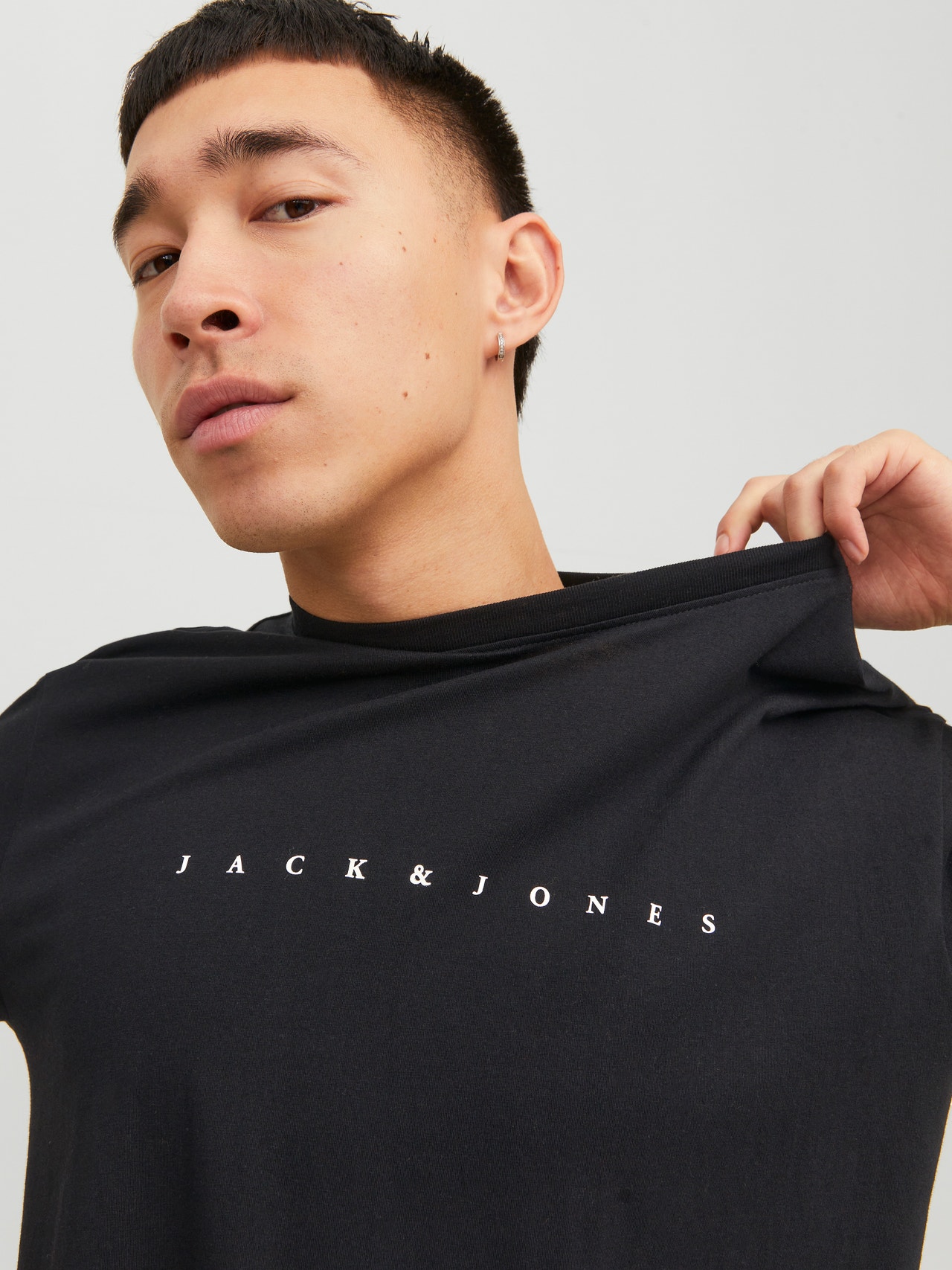 Jack & Jones Erkek Göğüs Logo Baskılı Tişört - Star -Black - 12234746