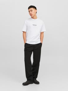 Jack & Jones Erkek Kabartma Logo Baskılı Tişört - Vesterbro -Bright White - 12240121
