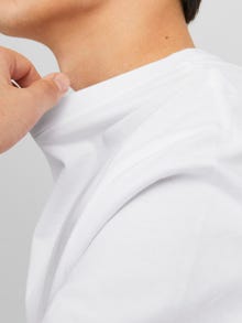 Jack & Jones Erkek Kabartma Logo Baskılı Tişört - Vesterbro -Bright White - 12240121