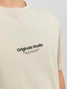 Jack & Jones Erkek Kabartma Logo Baskılı Tişört - Vesterbro -Moonbeam - 12240121