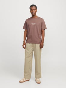 Jack & Jones Erkek Kabartma Logo Baskılı Tişört - Vesterbro -Deep Taupe - 12240121