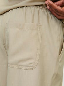 Jack & Jones Erkek Beli Lastikli Düz Renk Chino Şort - Karl Aaron -Fields Of Rye - 12253026