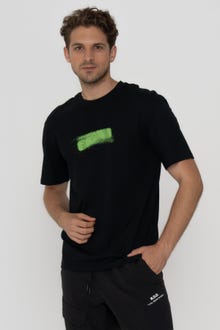 Jack & Jones Erkek Göğüs Baskılı Kısa Kollu Tişört - Spray -Black - 12256272
