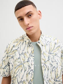 Jack & Jones Erkek Kısa Kollu Desenli Gömlek - Joshua -Cloud Dancer - 12271089
